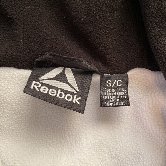 Reebok wind breaker - Picture 2 of 2